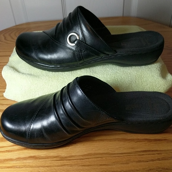 Clarks shoes - Picture 4 of 8